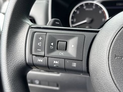 Certified 2023 Nissan Rogue SV AWD/4WD image 37