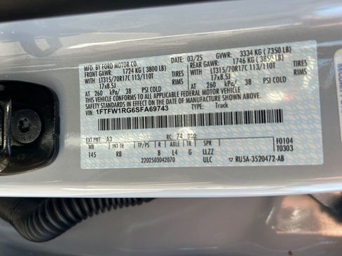 Used 2025 Ford F150 Raptor AWD/4WD image 34