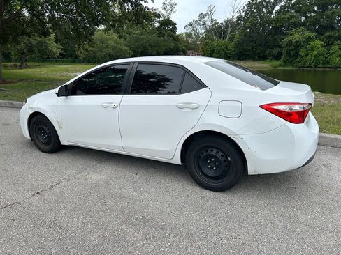 Used 2016 Toyota Corolla LE FWD image 4