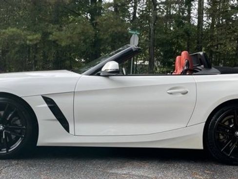 Used 2020 BMW Z4 sDrive30i w/ M Sport Package image 10