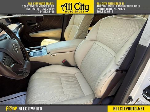 Used 2020 Lexus LS 500 w/ Interior Upgrade Package RWD image 17