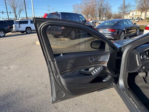 Used 2018 Mercedes-Benz S 450 Sedan image 6