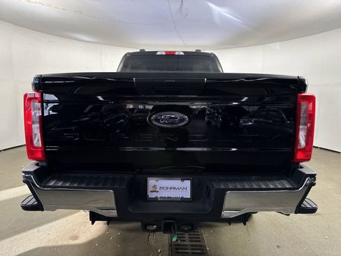 Used 2025 Ford F250 XLT image 30