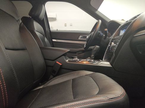 Used 2019 Ford Explorer Sport AWD/4WD image 21