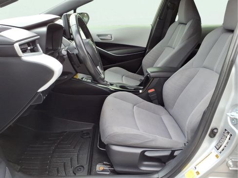 Used 2022 Toyota Corolla SE FWD image 9