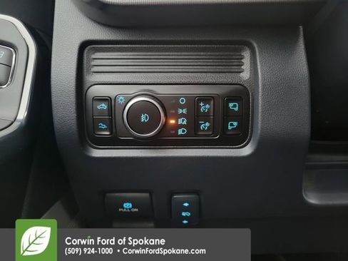 Used 2025 Ford F450 Platinum AWD/4WD image 25