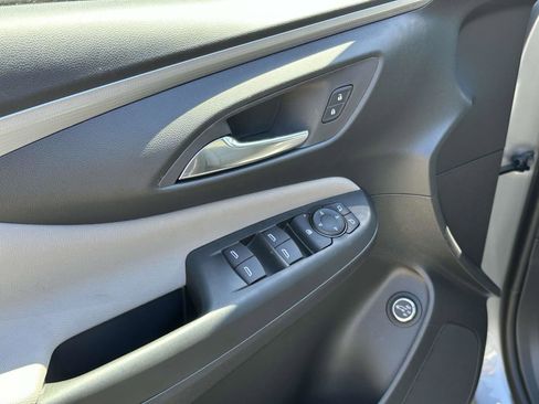 New 2025 Buick Envista Avenir image 17