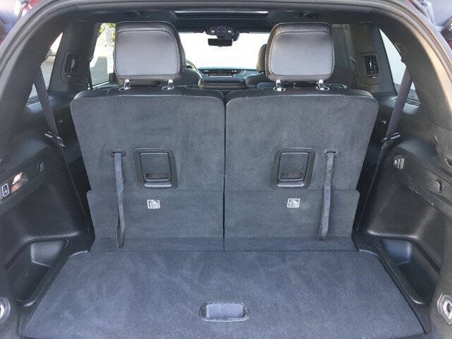 Certified 2025 Jeep Grand Cherokee L Limited w/ Luxury Tech Group II AWD/4WD image 33