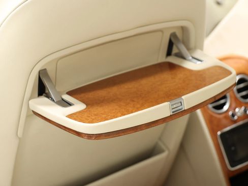 Used 2016 Bentley Flying Spur W12 image 63