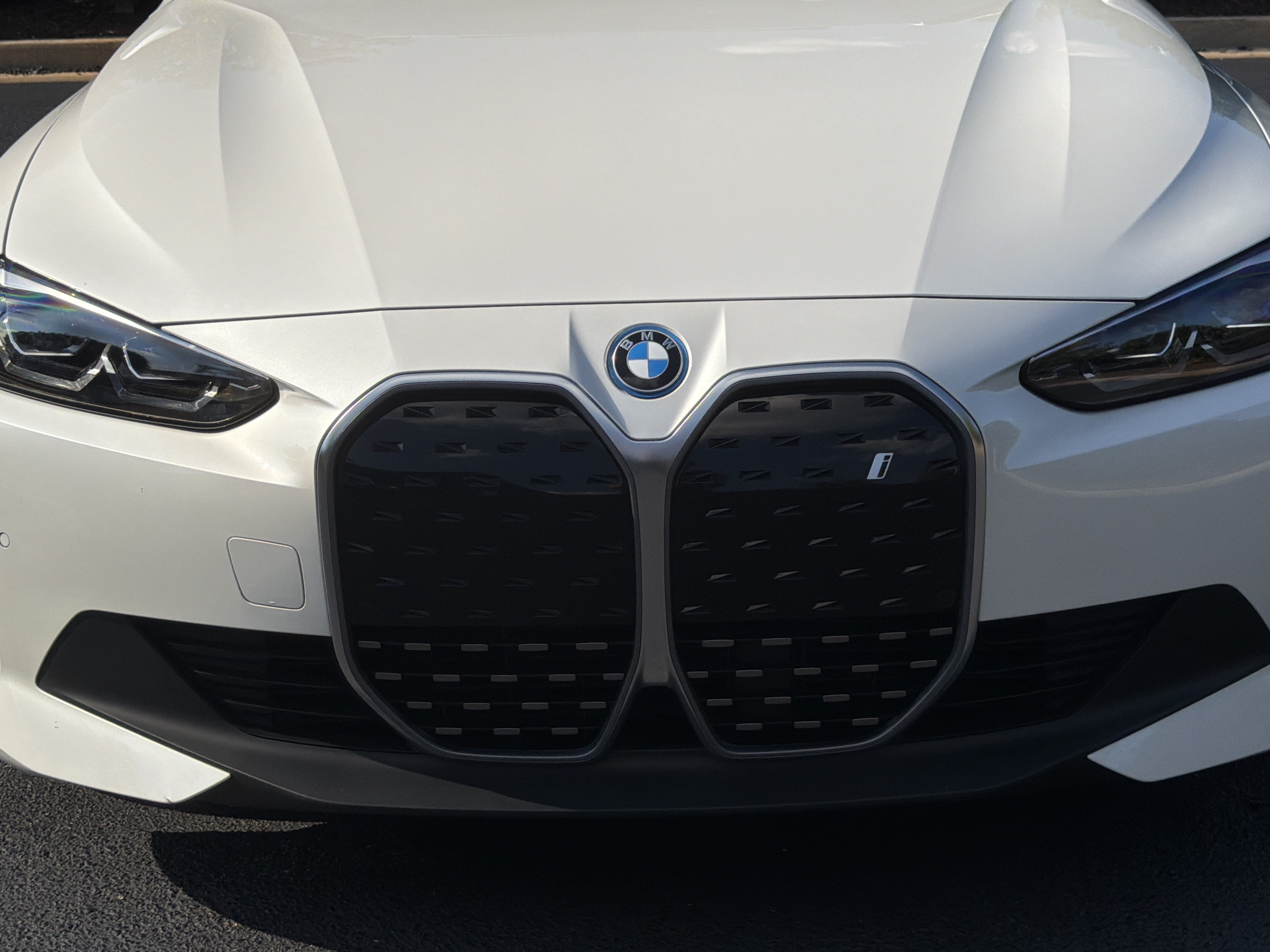 Used 2023 BMW i4 eDrive40 w/ Premium Package RWD image 20