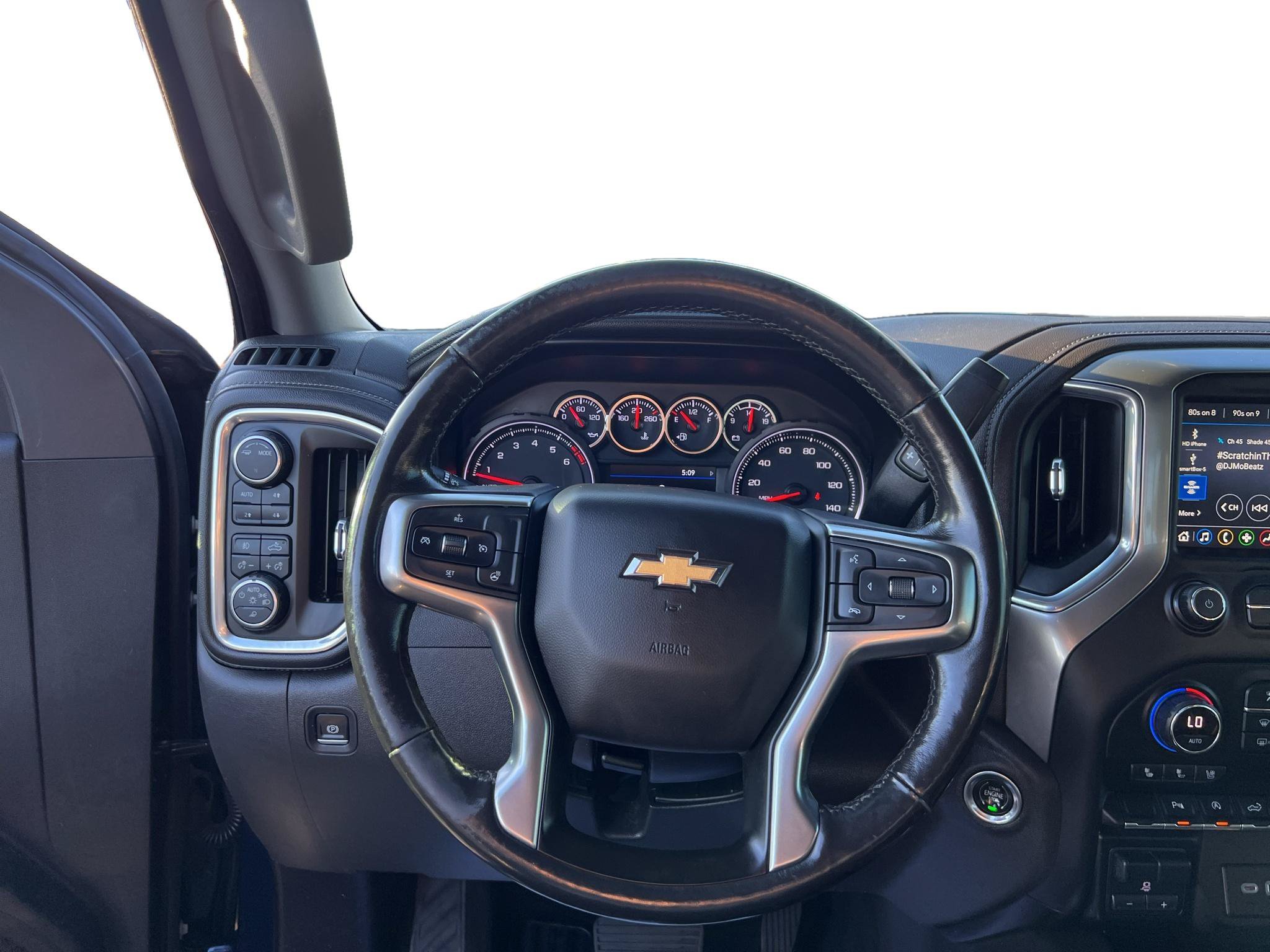 Used 2020 Chevrolet Silverado 1500 LTZ w/ LTZ Plus Package AWD/4WD image 8
