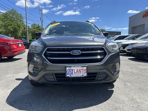 Used 2018 Ford Escape SE w/ SE Sport Appearance Package AWD/4WD image 2