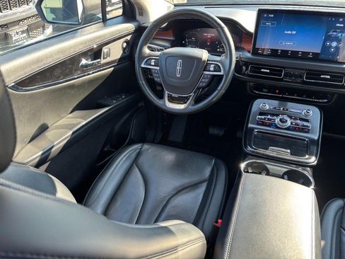Used 2021 Lincoln Nautilus Reserve AWD/4WD image 12