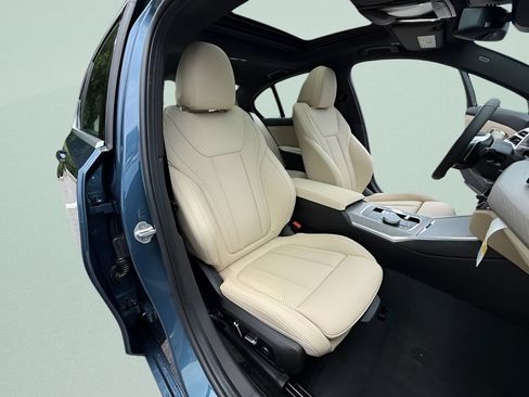 New 2026 BMW 330i Sedan w/ Premium Package RWD image 20