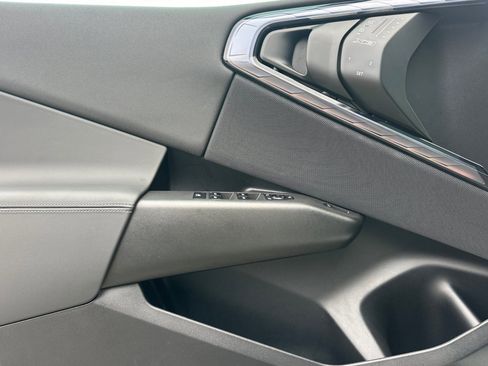 Used 2025 BMW X3 xDrive30i w/ Premium Package image 12