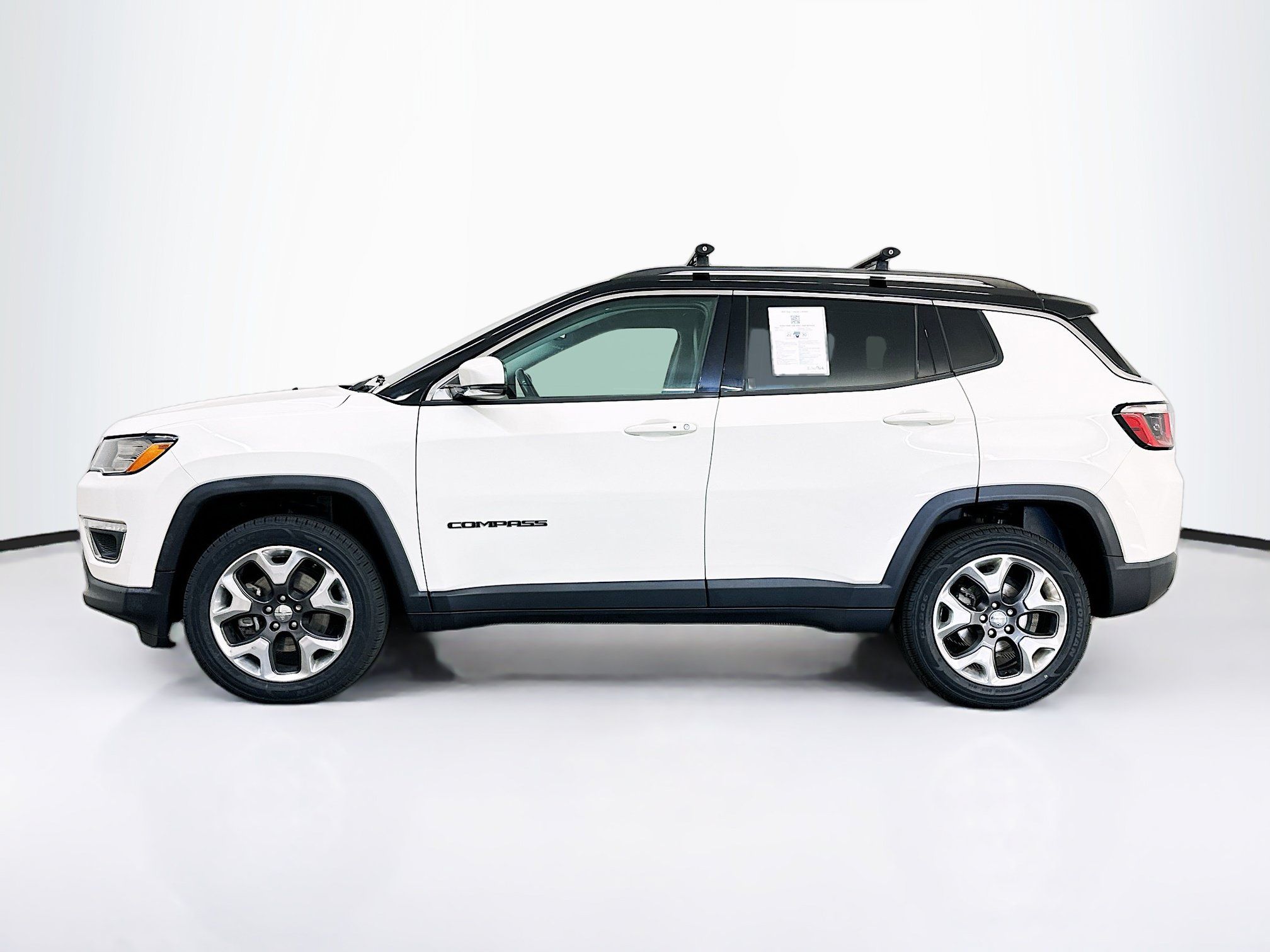 Used 2018 Jeep Compass Limited AWD/4WD image 4