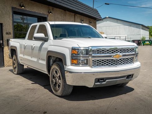Used 2015 Chevrolet Silverado 1500 LT AWD/4WD image 4