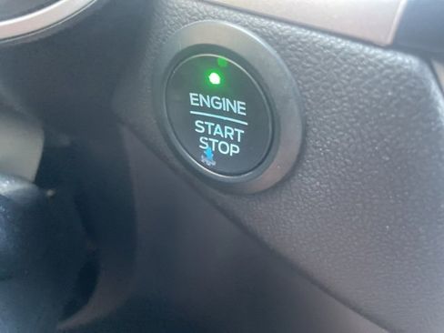 Used 2020 Ford Escape SEL image 27