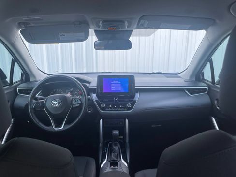 Used 2023 Toyota Corolla Cross LE FWD image 18