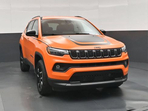 New 2026 Jeep Compass Latitude AWD/4WD image 31