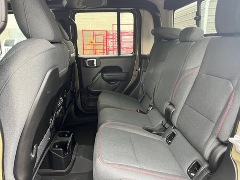 New 2026 Jeep Gladiator Rubicon image 25