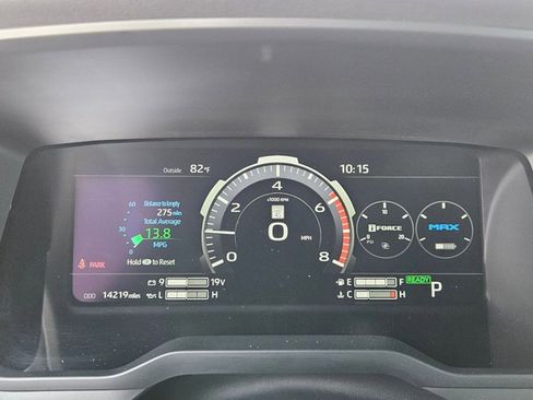 Used 2025 Toyota Tundra Platinum w/ Tow Tech Package AWD/4WD image 11