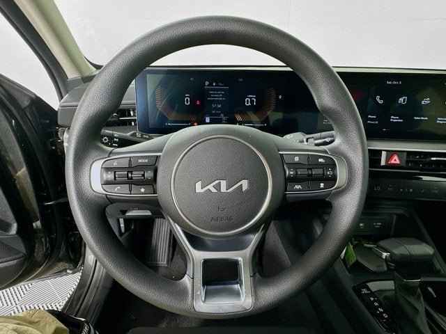 New 2025 Kia K5 LXS FWD image 14