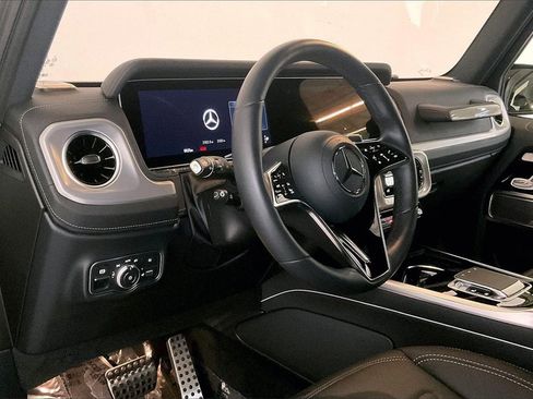 Used 2025 Mercedes-Benz G 550 G 550 image 7