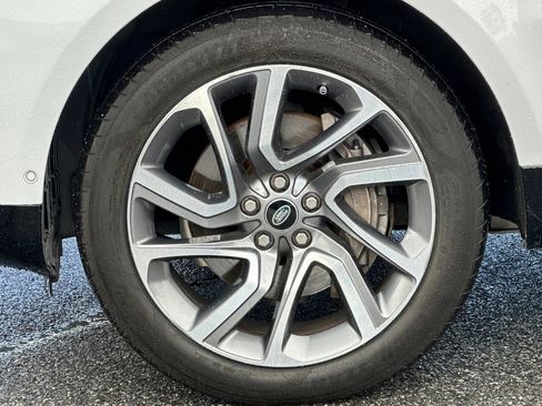 Used 2022 Land Rover Range Rover Sport HSE Silver Edition image 13