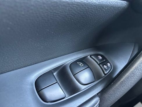 Used 2017 Nissan Rogue SL w/ SL Premium Package AWD/4WD image 16
