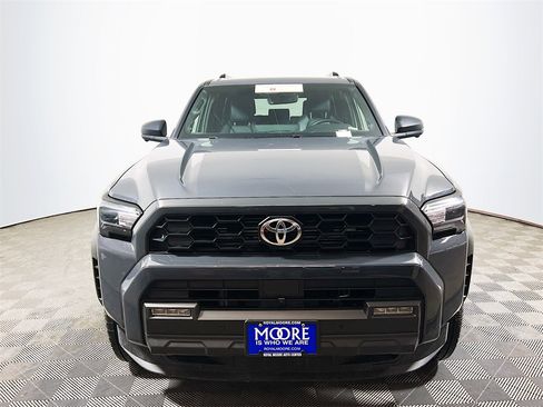 Certified 2025 Toyota 4Runner TRD Off-Road Premium image 3