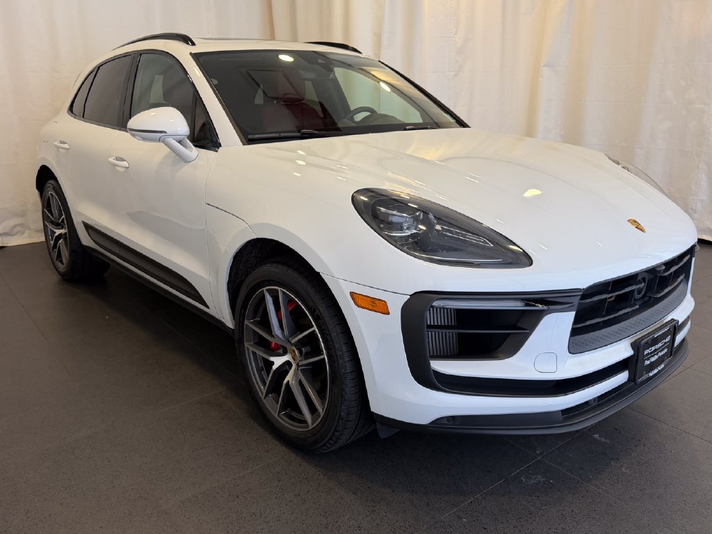 Certified 2023 Porsche Macan S AWD/4WD image 7