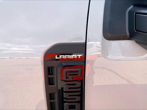 New 2026 Ford F250 Lariat w/ Tremor Off-Road Package AWD/4WD image 11