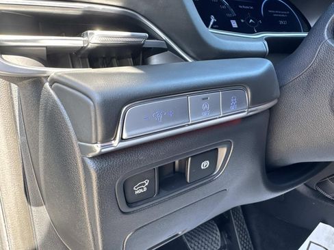 Used 2024 Genesis GV80 3.5T w/ Prestige Package image 34