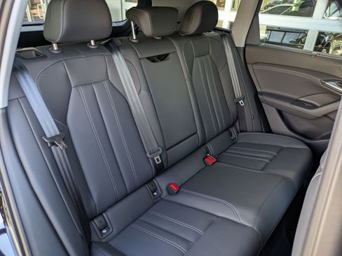 New 2025 Audi Q6 e-tron Premium Plus image 11