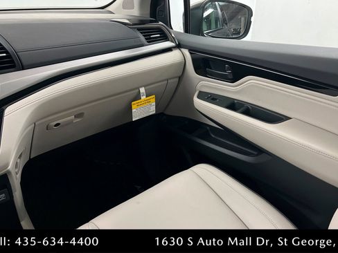New 2026 Honda Odyssey Touring image 10