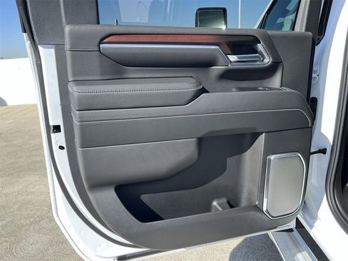 New 2026 GMC Sierra 3500 Denali image 25