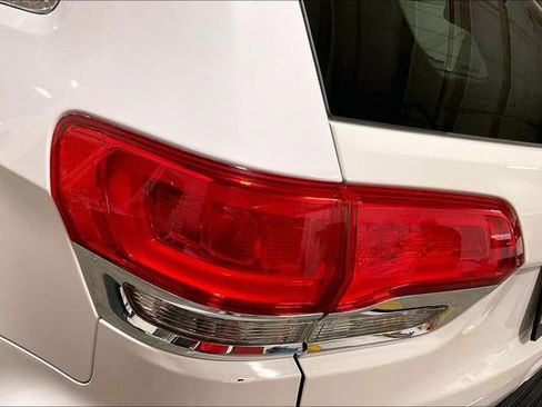 Used 2014 Jeep Grand Cherokee Limited image 30