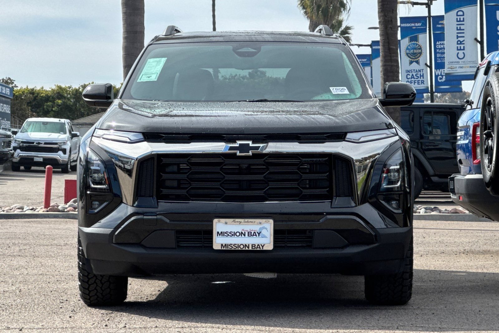 Used 2025 Chevrolet Equinox ACTIV w/ Safety and Technology Package AWD/4WD image 9