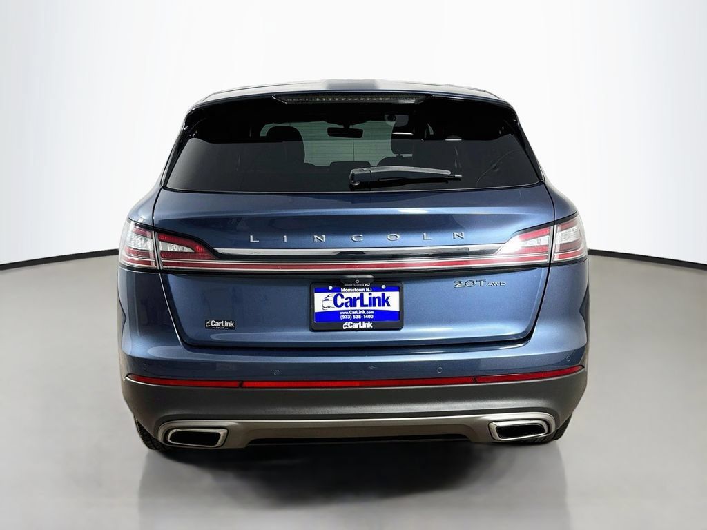 Used 2019 Lincoln Nautilus Premier AWD/4WD image 7