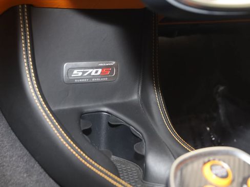 Used 2020 McLaren 570S Coupe RWD image 45