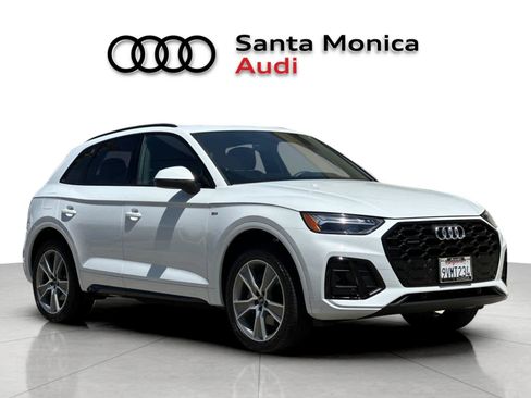 Used 2025 Audi Q5 2.0T Premium w/ Convenience Plus Package AWD/4WD image 9
