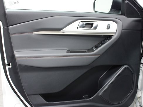 New 2026 Ford Explorer Active image 11