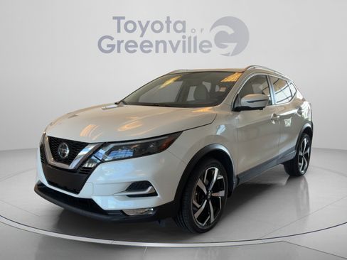 Used 2021 Nissan Rogue Sport SL w/ Premium Package FWD image 1