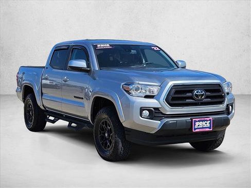 Used 2022 Toyota Tacoma SR5 RWD image 3