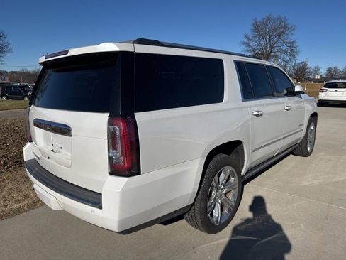 Used 2016 GMC Yukon XL Denali w/ Open Road Package image 3