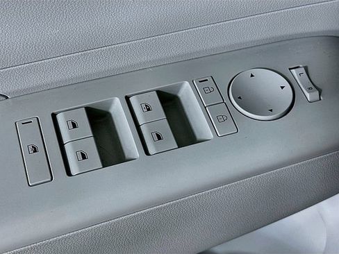Used 2024 Hyundai Kona SEL FWD image 18