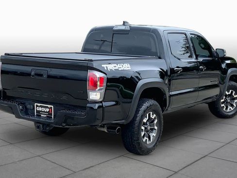 Used 2021 Toyota Tacoma TRD Off-Road w/ TRD Premium Off Road Package image 12