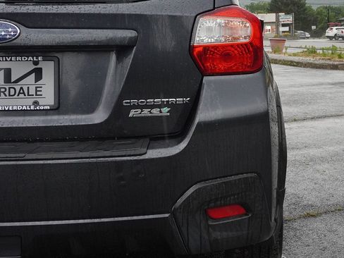 Used 2017 Subaru Crosstrek 2.0i Premium AWD/4WD image 14