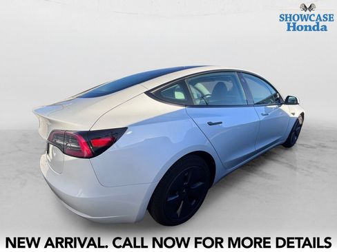 Used 2023 Tesla Model 3 Standard Range RWD image 5